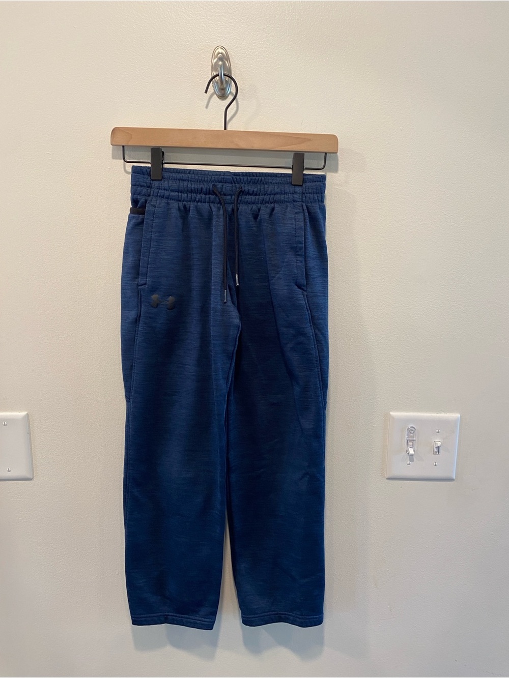 Under Armour fleece lined joggers sweatpants size youth medium blue athletic